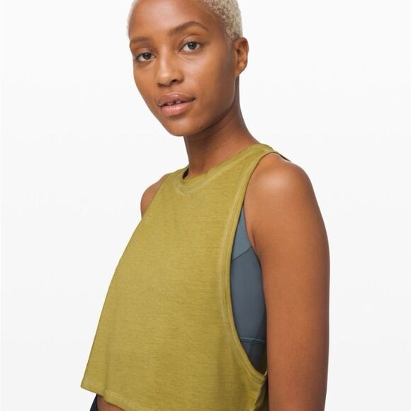 Lululemon Olive Sleeveless “Muscle Love Crop Tank Fade” size 8 - Picture 3 of 7